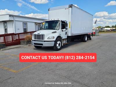 Freightliner M2 106 26 ft Box Truck - 240HP, 9 Speed Automatic, Roll up Door, Liftgate