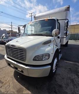 Freightliner M2 106 27 ft Box Truck - 280HP, 6 Speed Automatic, Liftgate