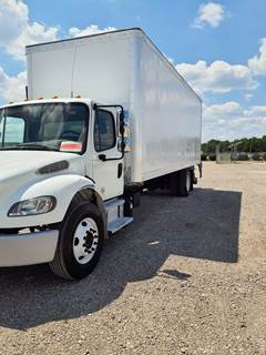 Freightliner M2 106 26 ft Box Truck - 280HP, 9 Speed Automatic, Roll up Door, Liftgate