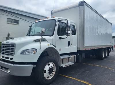 Freightliner M2 106 28 ft Box Truck - 270HP, 6 Speed Automatic, Swing Door, Liftgate