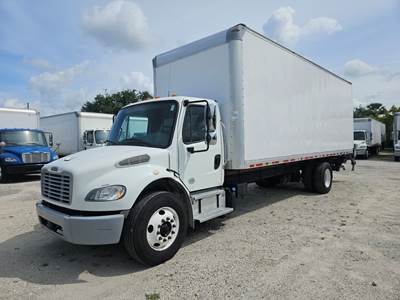 Freightliner M2 106 26 ft Box Truck - 9 Speed Automatic, Roll up Door, Liftgate