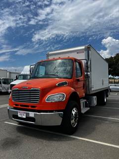 Freightliner M2 106 20 ft Box Truck - 300HP, 6 Speed Automatic, Roll up Door, Liftgate