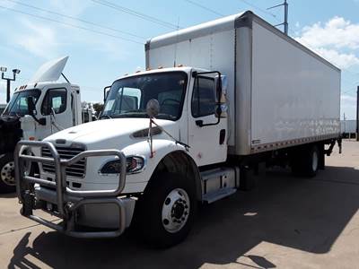 Freightliner M2 106 26 ft Box Truck - 270HP, 6 Speed Automatic, Roll up Door, Liftgate