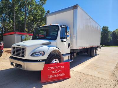 Freightliner M2 106 26 ft Box Truck - 240HP, 9 Speed Automatic, Roll up Door, Liftgate