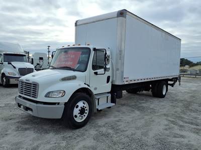 Freightliner M2 106 26 ft Box Truck - 240HP, 9 Speed Automatic, Roll up Door, Liftgate