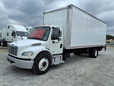 Freightliner M2 106 26 ft Box Truck - 240HP, 9 Speed Automatic, Roll up Door, Liftgate