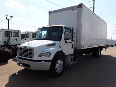 Freightliner M2 106 26 ft Box Truck - 240HP, 9 Speed Automatic, Roll up Door, Liftgate