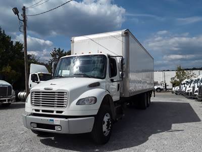Freightliner M2 106 28 ft Box Truck - 270HP, 6 Speed Automatic, Roll up Door, Liftgate