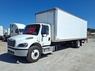 Freightliner M2 106 26 ft Box Truck - 260HP, 6 Speed Automatic, Roll up Door, Liftgate