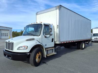 Freightliner M2 106 26 ft Box Truck - 240HP, 9 Speed Automatic, Roll up Door, Liftgate