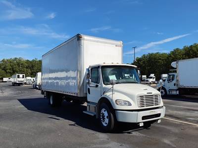 Freightliner M2 106 24 ft Box Truck - 240HP, 6 Speed Automatic, Roll up Door, Liftgate