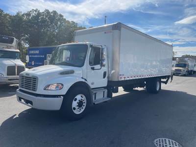 Freightliner M2 106 26 ft Box Truck - 240HP, 9 Speed Automatic, Roll up Door, Liftgate