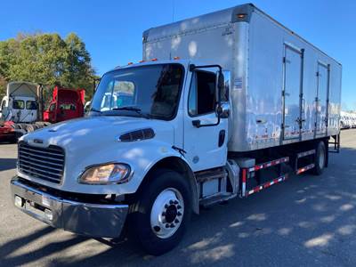 Freightliner M2 106 24 ft Box Truck - 280HP, 6 Speed Automatic, Roll up Door
