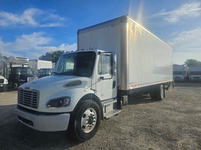Freightliner M2 106 26 ft Box Truck - 240HP, 9 Speed Automatic, Roll up Door, Liftgate