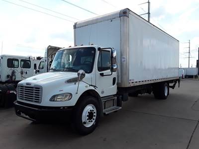 Freightliner M2 106 26 ft Box Truck - 240HP, 9 Speed Automatic, Roll up Door, Liftgate