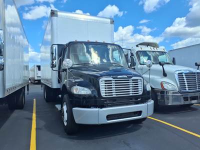 Freightliner M2 106 28 ft Box Truck - 300HP, 6 Speed Automatic, Roll up Door, Liftgate