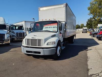 Freightliner M2 106 26 ft Box Truck - 240HP, 6 Speed Automatic, Roll up Door, Liftgate