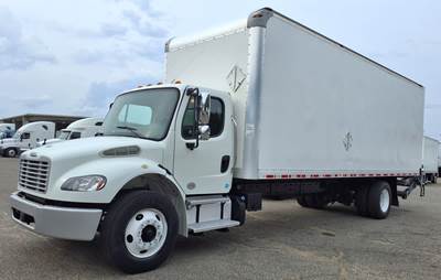 Freightliner M2 106 26 ft Box Truck - 280HP, 9 Speed Automatic, Roll up Door, Liftgate