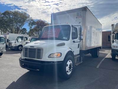 Freightliner M2 106 22 ft Box Truck - 280HP, 6 Speed Automatic, Roll up Door, Liftgate