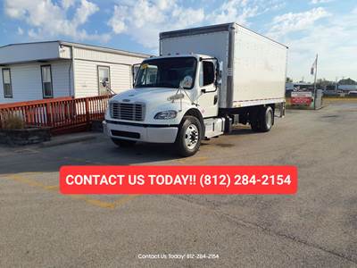 Freightliner M2 106 18 ft Box Truck - 260HP, 6 Speed Automatic, Roll up Door