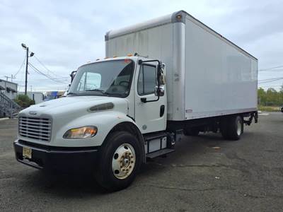 Freightliner M2 106 26 ft Box Truck - 240HP, 5 Speed Automatic, Roll up Door, Liftgate