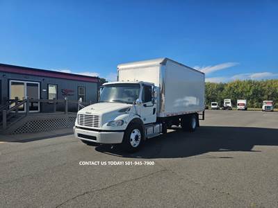 Freightliner M2 106 18 ft Box Truck - 260HP, 6 Speed Automatic, Roll up Door