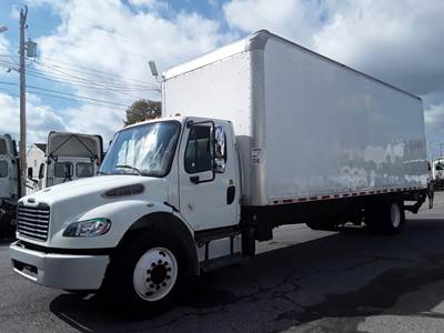 Freightliner M2 106 26 ft Box Truck - 280HP, 9 Speed Automatic, Roll up Door, Liftgate