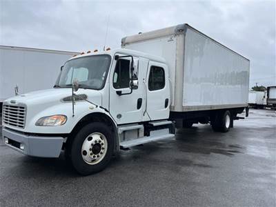 Freightliner M2 106 24 ft Box Truck - 240HP, 6 Speed Automatic, Roll up Door, Liftgate