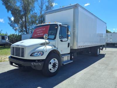 Freightliner M2 106 26 ft Box Truck - 230HP, 9 Speed Automatic, Roll up Door, Liftgate