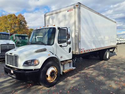 Freightliner M2 106 26 ft Box Truck - 230HP, 9 Speed Automatic, Roll up Door, Liftgate