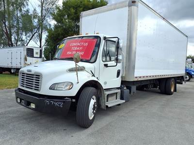 Freightliner M2 106 26 ft Box Truck - 260HP, 4 Speed Automatic, Roll up Door, Liftgate