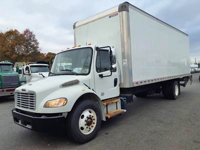 Freightliner M2 106 26 ft Box Truck - 9 Speed Automatic, Roll up Door, Liftgate