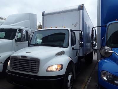 Freightliner M2 106 26 ft Box Truck - 240HP, 9 Speed Automatic, Roll up Door, Liftgate