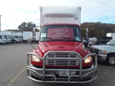 Freightliner M2 106 28 ft Box Truck - 280HP, 6 Speed Automatic, Roll up Door, Liftgate