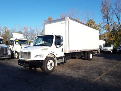 Freightliner M2 106 26 ft Box Truck - 240HP, 6 Speed Automatic, Roll up Door, Liftgate