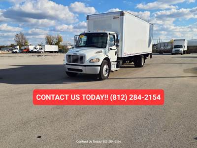 Freightliner M2 106 24 ft Box Truck - 240HP, 6 Speed Automatic, Roll up Door, Liftgate