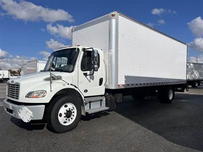 Freightliner M2 106 26 ft Box Truck - 260HP, 4 Speed Automatic, Roll up Door, Liftgate