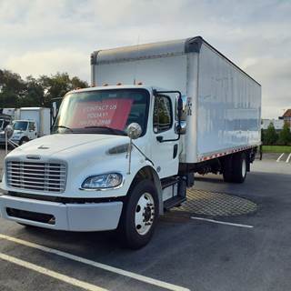 Freightliner M2 106 26 ft Box Truck - 240HP, 6 Speed Automatic, Roll up Door, Liftgate