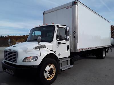 Freightliner M2 106 26 ft Box Truck - 280HP, 6 Speed Automatic, Roll up Door, Liftgate