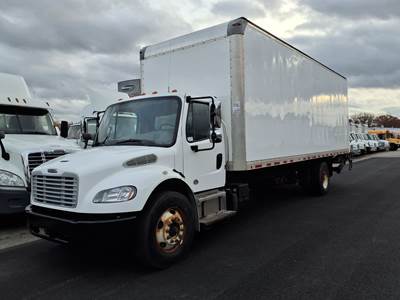 Freightliner M2 106 26 ft Box Truck - 240HP, 9 Speed Automatic, Roll up Door, Liftgate