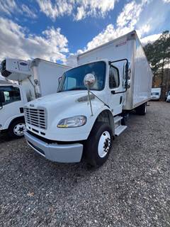 Freightliner M2 106 26 ft Box Truck - 270HP, 6 Speed Automatic, Roll up Door, Liftgate