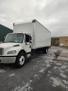 Freightliner M2 106 26 ft Box Truck - 230HP, 9 Speed Automatic, Roll up Door, Liftgate