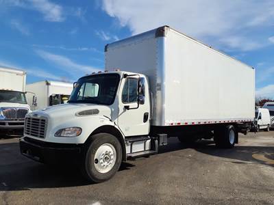 Freightliner M2 106 26 ft Box Truck - 240HP, 9 Speed Automatic, Roll up Door, Liftgate