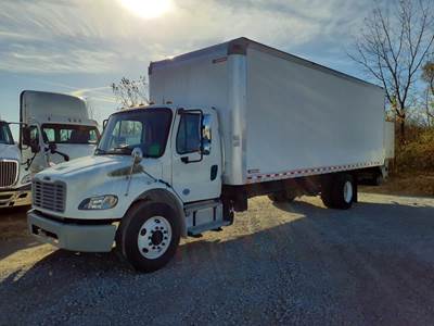 Freightliner M2 106 26 ft Box Truck - 240HP, 6 Speed Automatic, Roll up Door, Liftgate