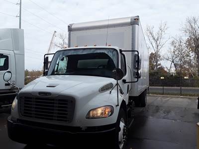 Freightliner M2 106 26 ft Box Truck - 240HP, 9 Speed Automatic, Roll up Door, Liftgate