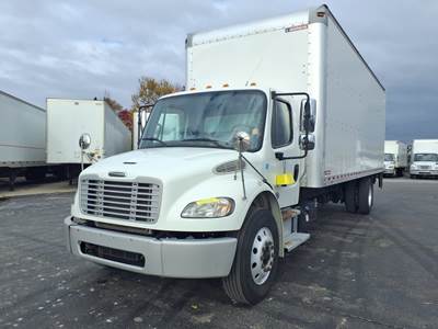 Freightliner M2 106 26 ft Box Truck - 280HP, 6 Speed Automatic, Roll up Door, Liftgate