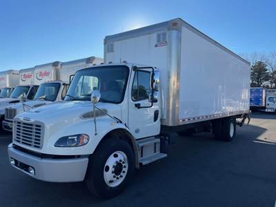 Freightliner M2 106 26 ft Box Truck - 240HP, 6 Speed Automatic, Roll up Door, Liftgate
