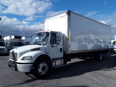 Freightliner M2 106 26 ft Box Truck - 240HP, 6 Speed Automatic, Roll up Door, Liftgate
