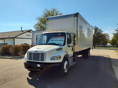 Freightliner M2 106 26 ft Box Truck - 230HP, 6 Speed Automatic, Roll up Door, Liftgate