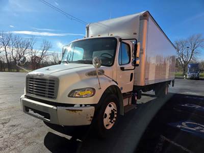 Freightliner M2 106 26 ft Box Truck - 240HP, 9 Speed Automatic, Roll up Door, Liftgate